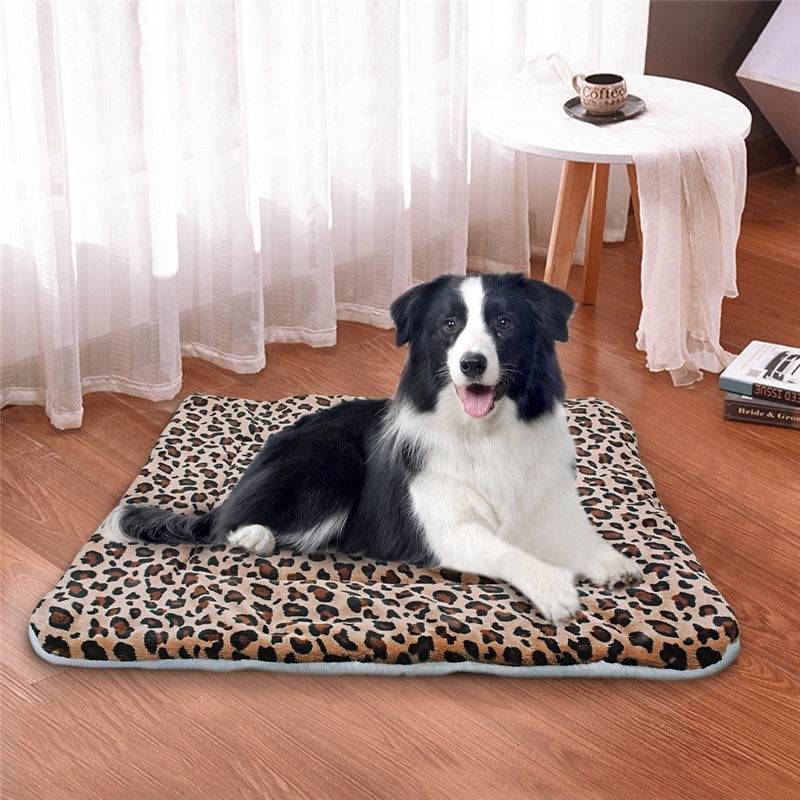 Soft & Cozy Dog Blanket Mat 🐾 - Aussie Pets Store