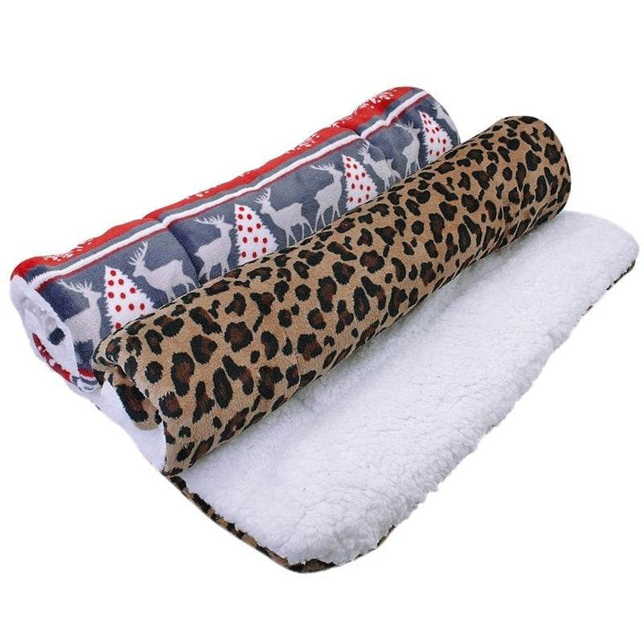 Soft & Cozy Dog Blanket Mat 🐾 - Aussie Pets Store