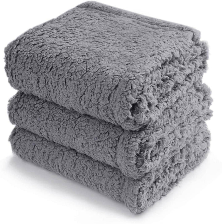 Soft & Cozy Shu Cotton Velvet Pet Blanket – Warm & Comfortable! 🐾 - Aussie Pets Store
